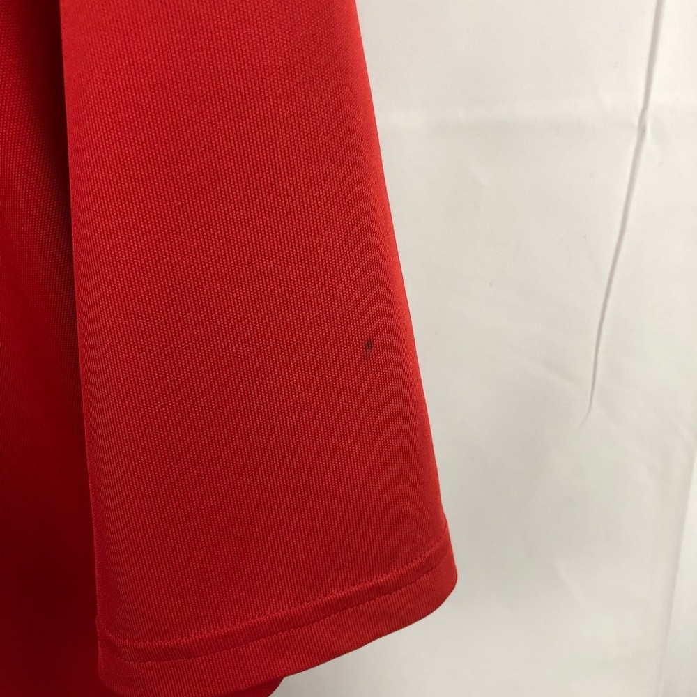 Under Armour Men’s Red Golf Polo (Size XL) - Picture 8 of 8